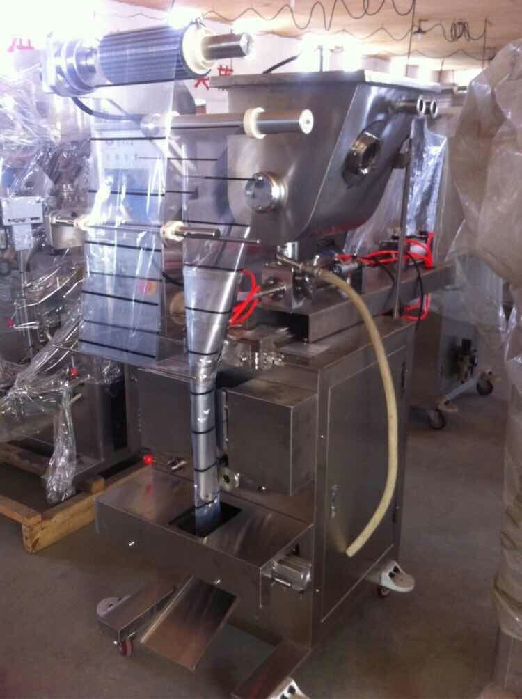 熱銷產(chǎn)品推薦:小型火鍋底料包裝機(圖2)