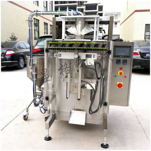 如何延長(zhǎng)火鍋底料自動(dòng)包裝機(jī)的使用壽命?(圖1) 如何延長(zhǎng)火鍋底料自動(dòng)包裝機(jī)的使用壽命?(圖1)