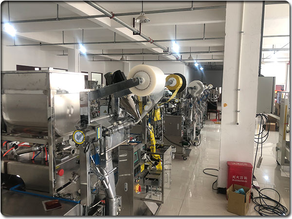 多功能立式醬料包裝機(jī)設(shè)備該如何選擇(圖1) 多功能立式醬料包裝機(jī)設(shè)備該如何選擇(圖1)