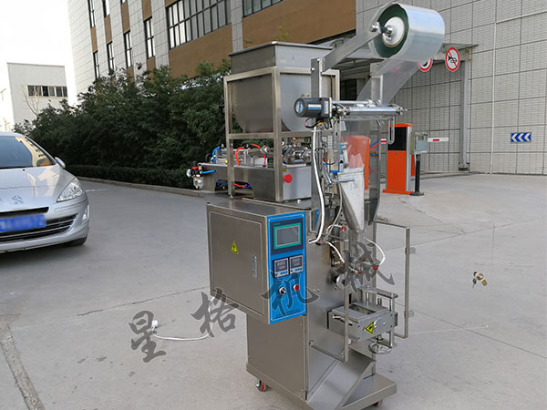 立式番茄醬包裝機幫助企業縮減成本(圖1)