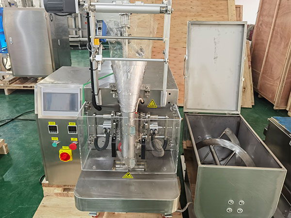 新一代紅油火鍋底料包裝機的幾大優(yōu)勢(圖2) 新一代紅油火鍋底料包裝機的幾大優(yōu)勢(圖2)