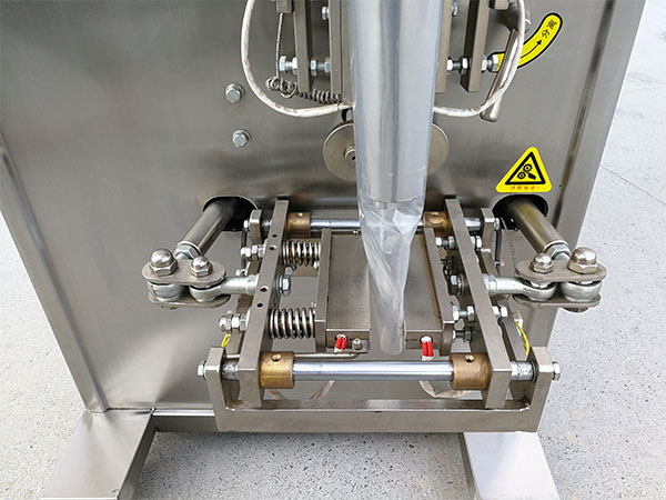 牛肉醬料包裝機設計合理通用(圖2)