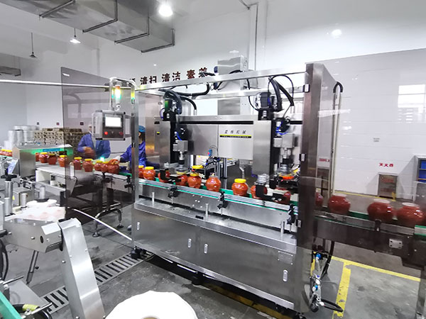 千萬(wàn)別買(mǎi)這款剁椒醬料灌裝流水線設(shè)備(圖1) 千萬(wàn)別買(mǎi)這款剁椒醬料灌裝流水線設(shè)備(圖1)