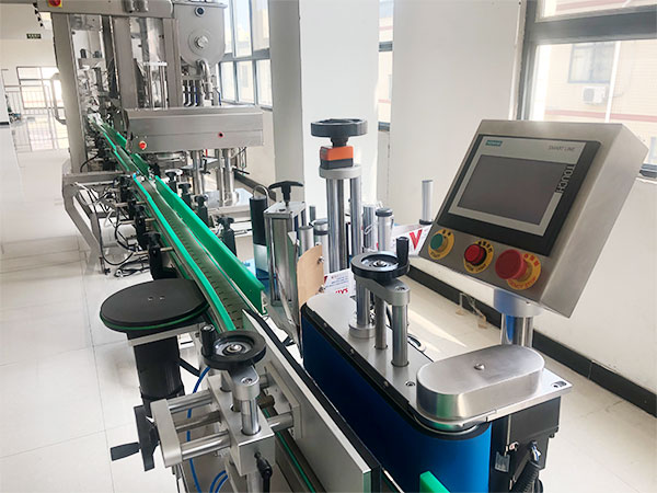 全自動果醬灌裝生產線設備精確定量、全自動灌裝(圖1)