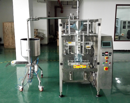 番茄醬自動(dòng)包裝機(jī)如何使用以節(jié)約生產(chǎn)時(shí)間(圖2) 番茄醬自動(dòng)包裝機(jī)如何使用以節(jié)約生產(chǎn)時(shí)間(圖2)